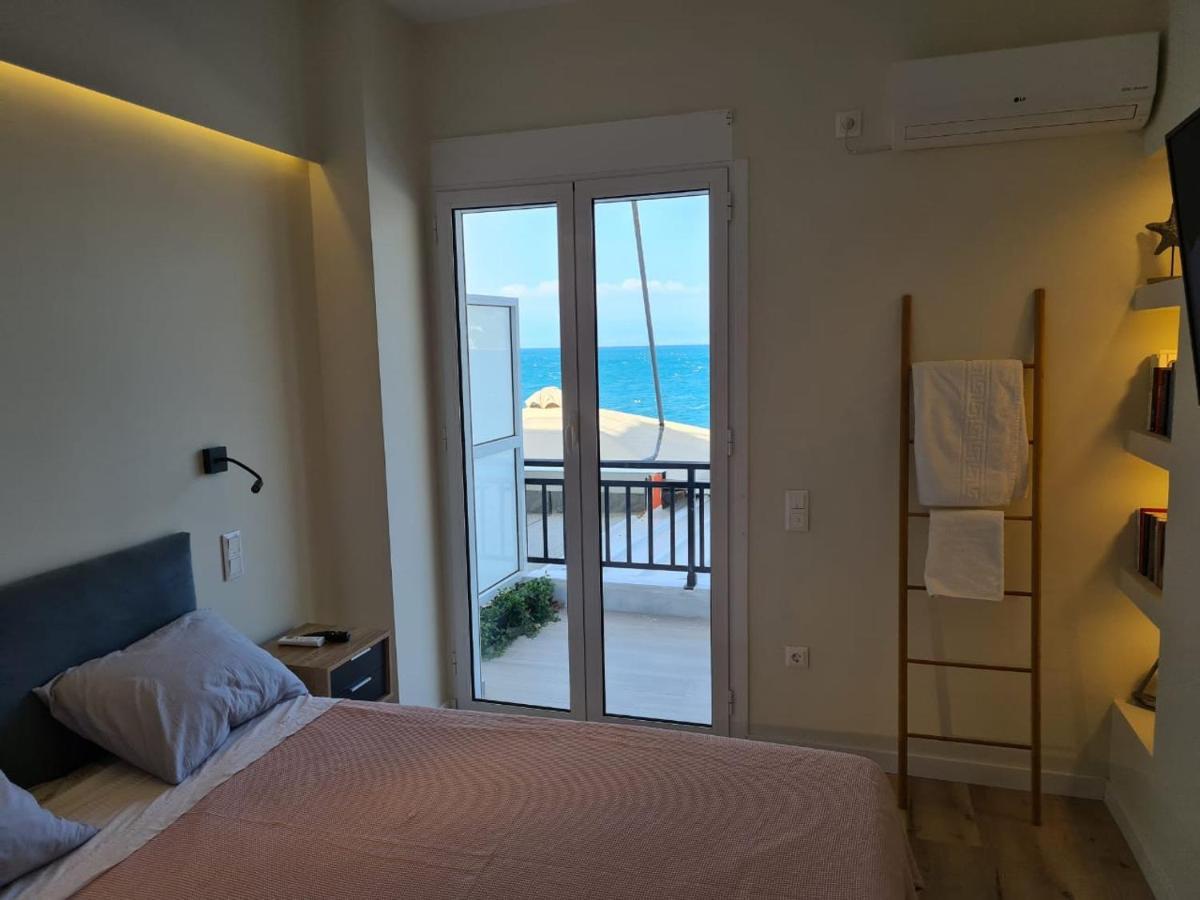 Grace Seaside Lejlighed Loutráki Eksteriør billede